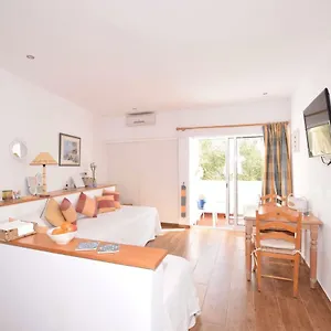 cosy-apartment-in-albufeira-412.hotelaalgarve.com/